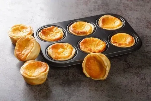 Queijadas, kleine Käsetörtchen