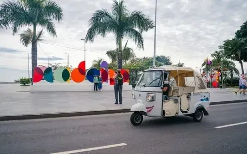 Tuk-Tuk in den Straßen von Funchal