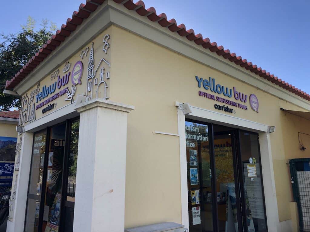 Yellow Bus Büro in Funchal